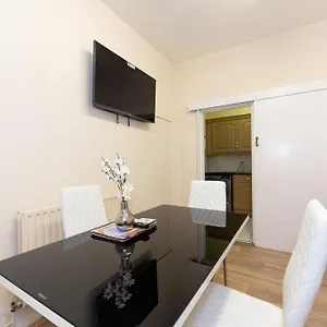 Barking Road Comfy House , London United Kingdom