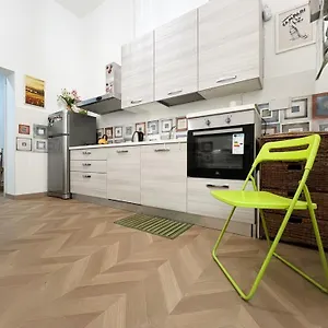 A Casa Di Ala , Rome Italy